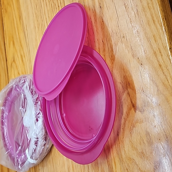NWT Tupperware - Picture 14 of 14